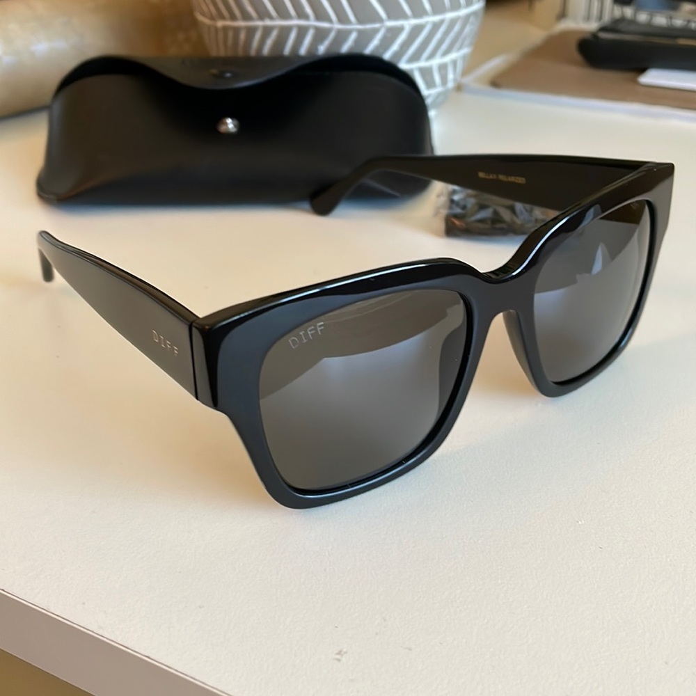 DIFF Eyewear Bella II polarized sunglasses